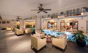 Poolbar
