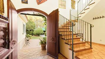 Family Villa | Living area