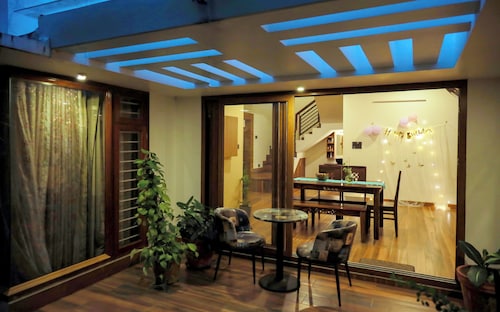 Glass Vila 2BR 2BA Varkala Cliff 