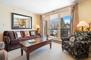 TV, fireplace - Lower Borders 209 (Beaver Creek)