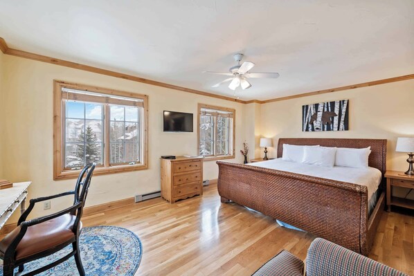 Desk, iron/ironing board, travel crib, WiFi