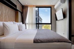 Comfort Condo | 1 bedroom, free WiFi, bed sheets - Tropical Sea View Suite B608 at Citygate (Kamala)