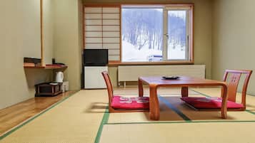 Japanese Quad room | In-room safe, individually furnished, bed sheets