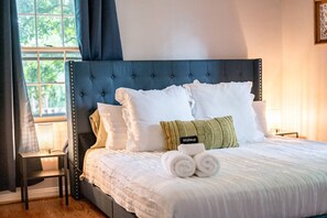 3 Schlafzimmer, Schreibtisch, Bügeleisen/Bügelbrett, Reisekinderbett