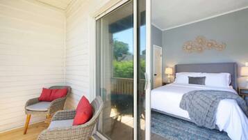 5 bedrooms, iron/ironing board, travel cot, free WiFi