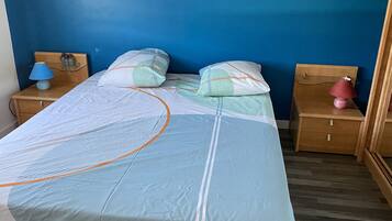 5 chambres, fer et planche Ă repasser, Wi-Fi gratuit, draps fournis