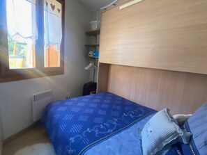 2 camere, culla da viaggio