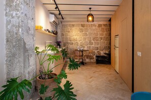 Appartement | Cuisine privée | Réfrigérateur, micro-ondes, four, plaque de cuisson