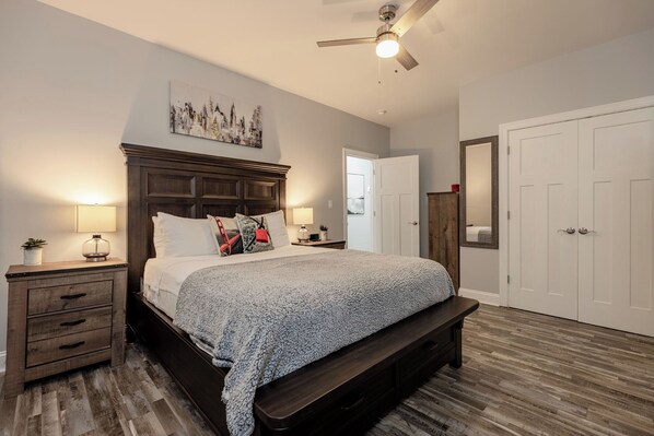 2 chambres, fer et planche à repasser, lit parapluie, Wi-Fi