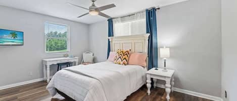 3 bedrooms, iron/ironing board, free WiFi, bed sheets