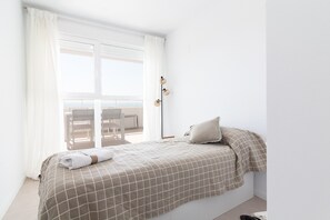 2 bedrooms, iron/ironing board, free WiFi, bed sheets - Global Vacacional: New apartment with terrace in Gran Canet Residencial (Canet d´en berenguer)