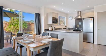 Top Spot Rotorua | Spa Pool & EV Charger