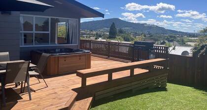 Top Spot Rotorua | Spa Pool & EV Charger