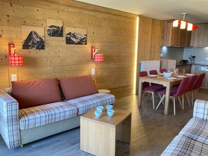 Dining - Comfortable 2-bedroom apt. at slopeside for 7 people (Avoriaz)