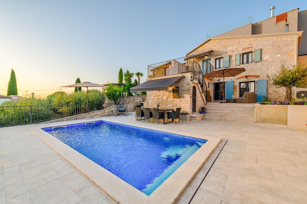 Pool - Villa Casa Mar with pool in Porec ,Istria (Mugeba)