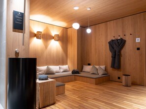 Unclassified image, 3 of 4, button