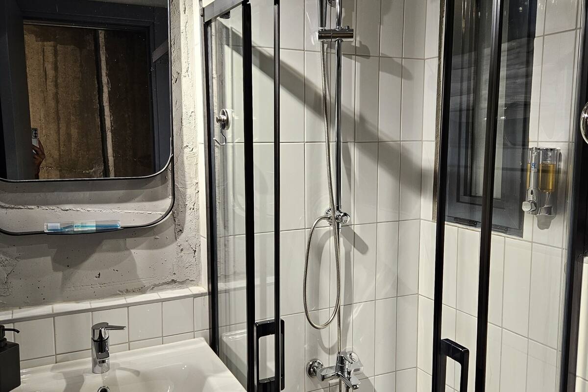 design double room | bathroom