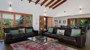 Luxury Villa | Living area | Flat-screen TV