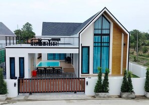 Front of property - Anasiri Pool Villa Rayong (Rayong)
