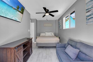 3 habitaciones, escritorio, tabla de planchar con plancha y wifi