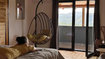 Gallery Quadruple Room | Mountain view