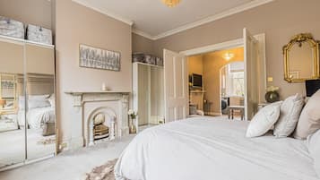 1 bedroom, iron/ironing board, travel cot, WiFi