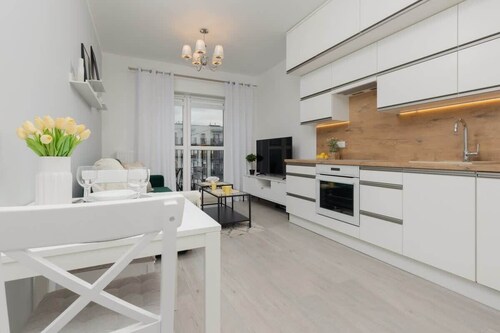 Modern Apartment with Balcony | Underground Garage