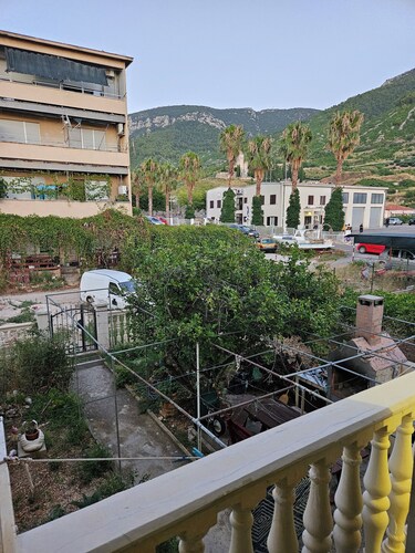 Inviting 1-bed Apartment in Komiža