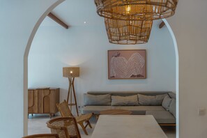 Deluxe Villa | Living room - Villa Eliad - 3 Bedroom Villa in Berawa (Canggu)