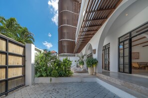 Exterior - Villa Eliad - 3 Bedroom Villa in Berawa (Canggu)