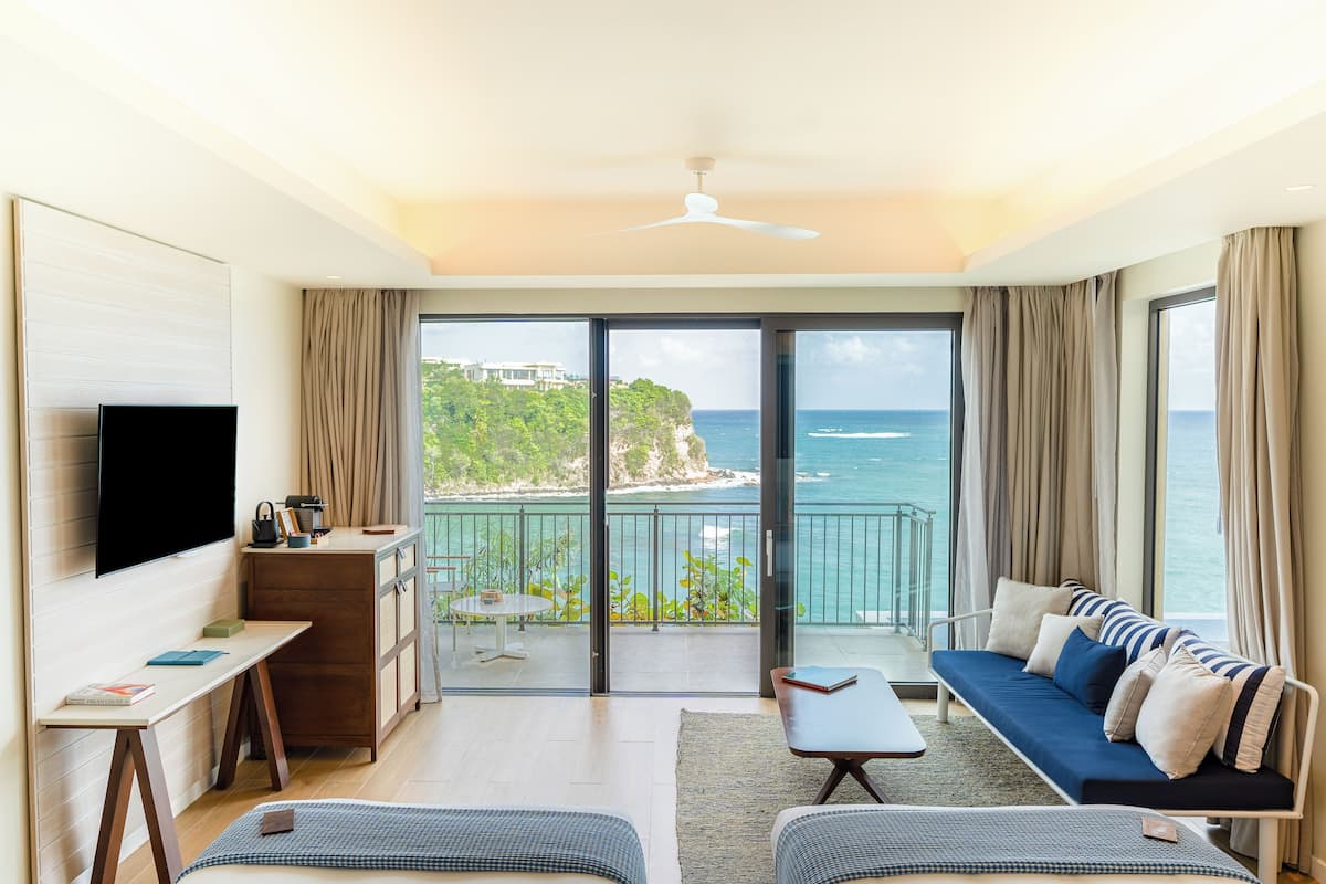 Suite, 2 Einzelbetten, eigener Pool, Meerblick | Bettwäsche aus ägyptischer Baumwolle, hochwertige Bettwaren