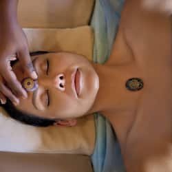 Couples treatment rooms, sauna, steam room, body treatments