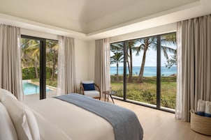 Villa, Private Pool, Oceanfront | Egyptian cotton sheets, premium bedding, down comforters