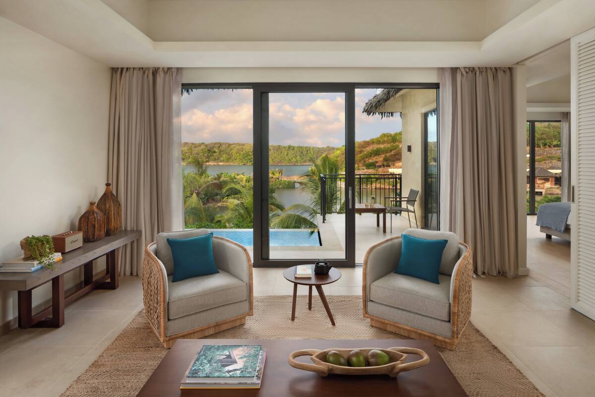 Villa, Private Pool (Lagoon View), 1 Bedroom, 1 Living Room | 이집트산 면 시트, 고급 침구, 오리/거위털 이불, 무료 미니바 품목