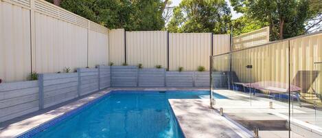 Beheizter Pool