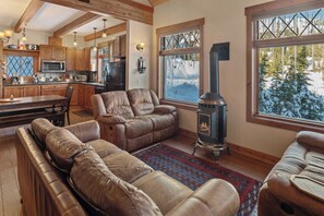 TV, fireplace, table football - Ski-In/Out| Schweitzer Red Behr Inn | Hot Tub (Sandpoint)