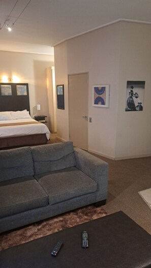 Interior - Unit 409 Mapungubwe Hotel (Johannesburg)