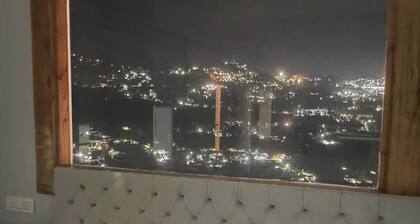 Mesmerizing Views and comfortable Stay close to all major attractions in Shimla