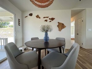 Dining - Hale Lewa ~ Newer Home ~ Ocean Views ~ 30 Day Rent (Waimea)
