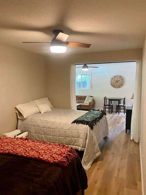 1 Schlafzimmer, WLAN, Bettwäsche