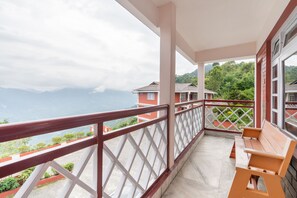 Room with Private Balcony | Terrasse/Patio