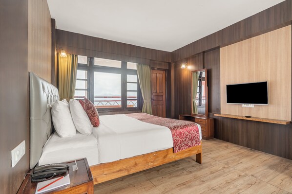 Room with Private Balcony | Chambres insonorisées, fer et planche à repasser, Wi-Fi gratuit