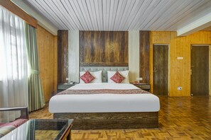 Premium Room | Soundproofing, iron/ironing board, free WiFi - Summit Tashigang Resort (Gyalshing)