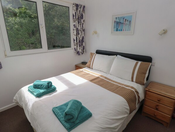 2 bedrooms, individually decorated, individually furnished, free WiFi