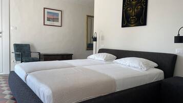 2 Schlafzimmer, Schreibtisch, Reisekinderbett, kostenloses WLAN