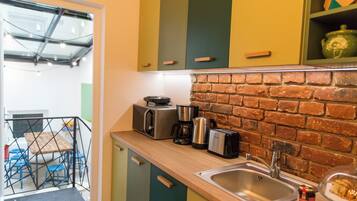 Shared fridge, microwave