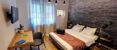 Dobbeltrom – comfort, delt bad | Strykejern/-brett, wi-fi (inkludert) og sengetøy