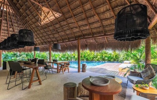 Luxury Penthouse in Aldea Zama, private pool and rooftop, 24 7 security in a gated community