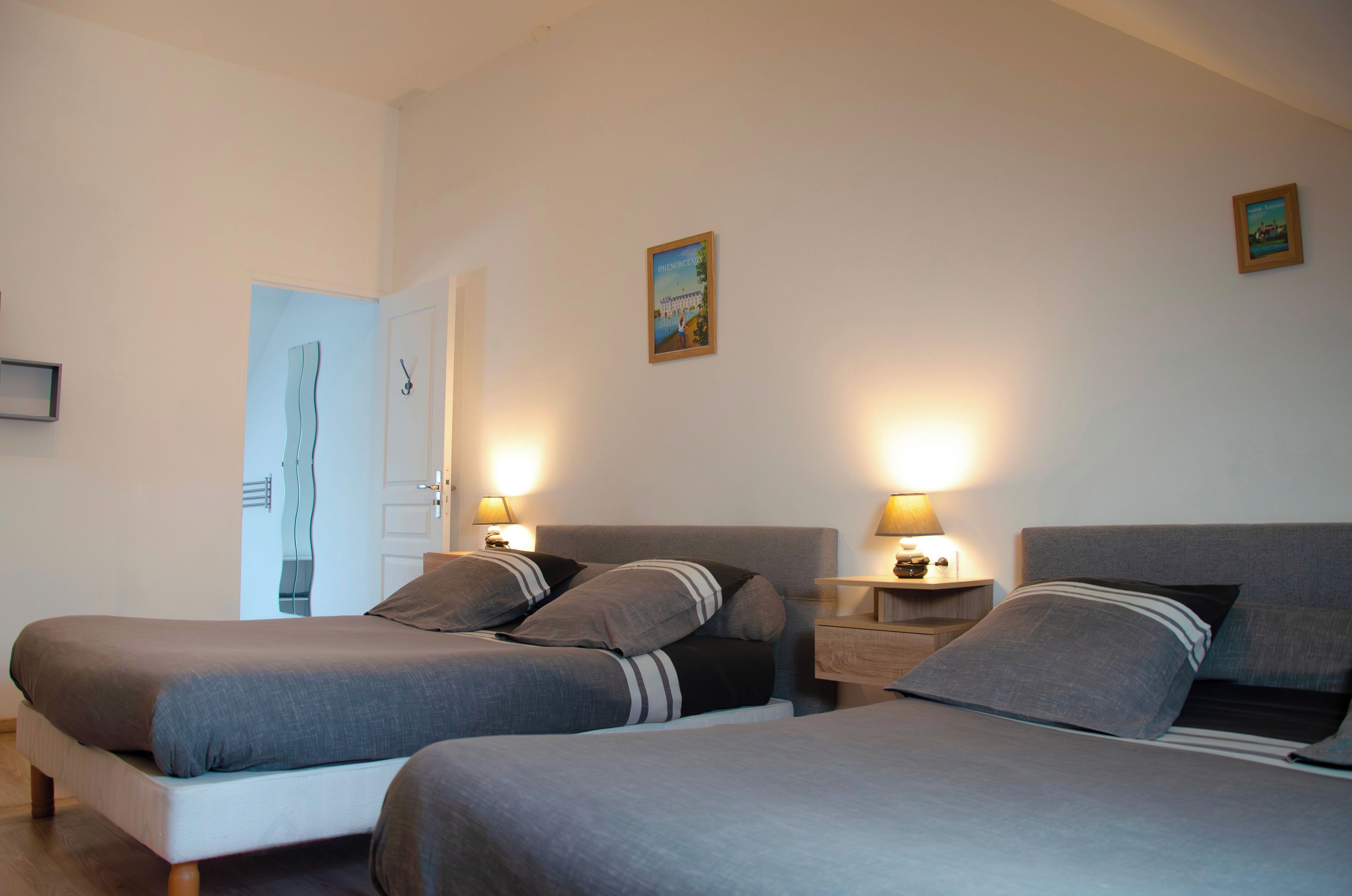 베이직 스위트, 더블침대 2개 | 유아용 침대, 무료 WiFi, 침대 시트