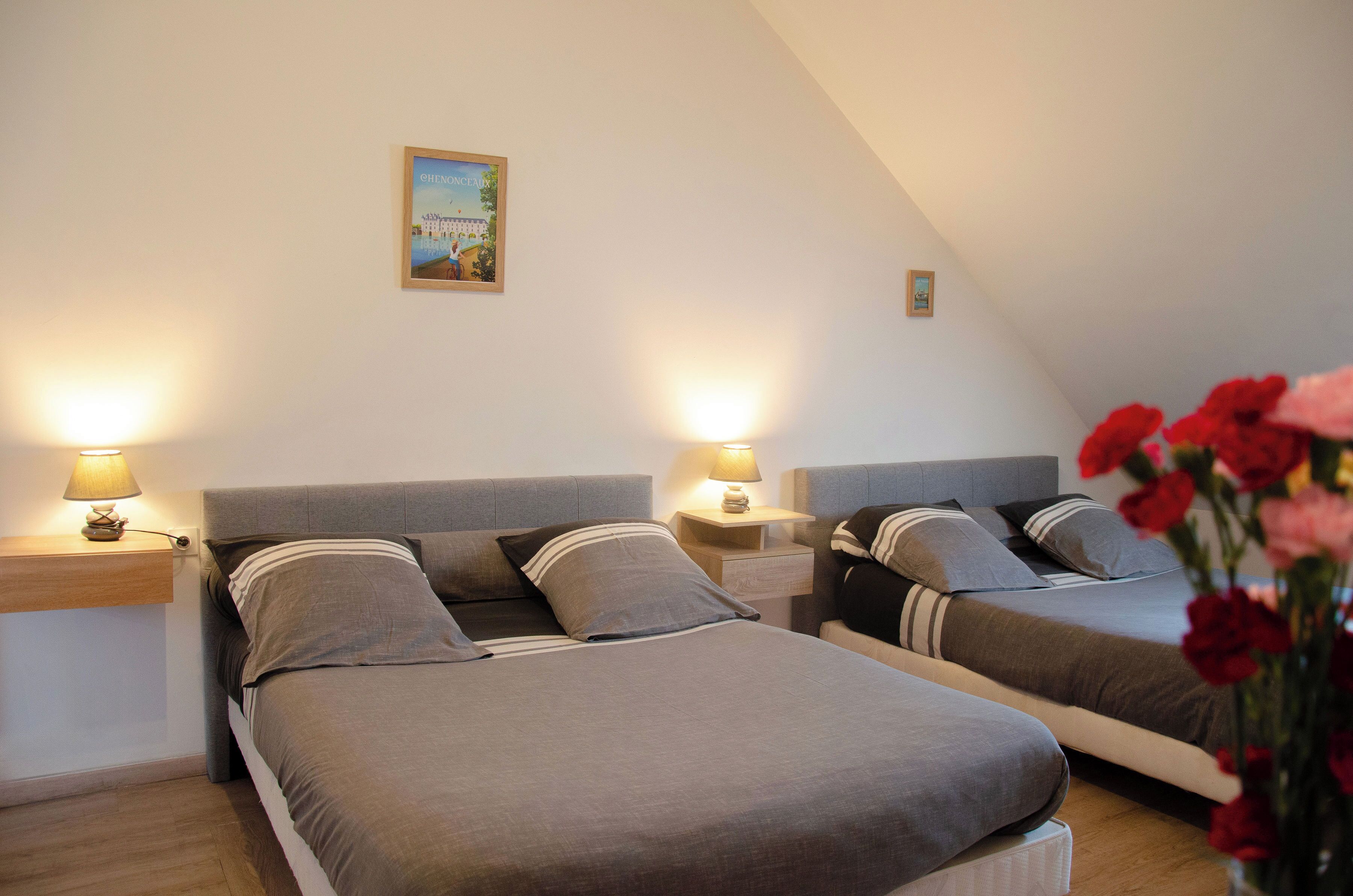 Cunas, wifi gratis y ropa de cama 